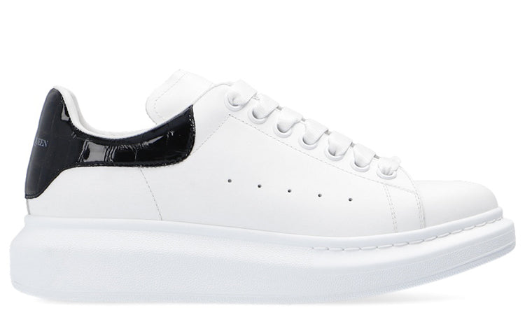 (WMNS) Alexander McQueen Oversized Sneaker 'White Black' 553770WHXMY9061 #