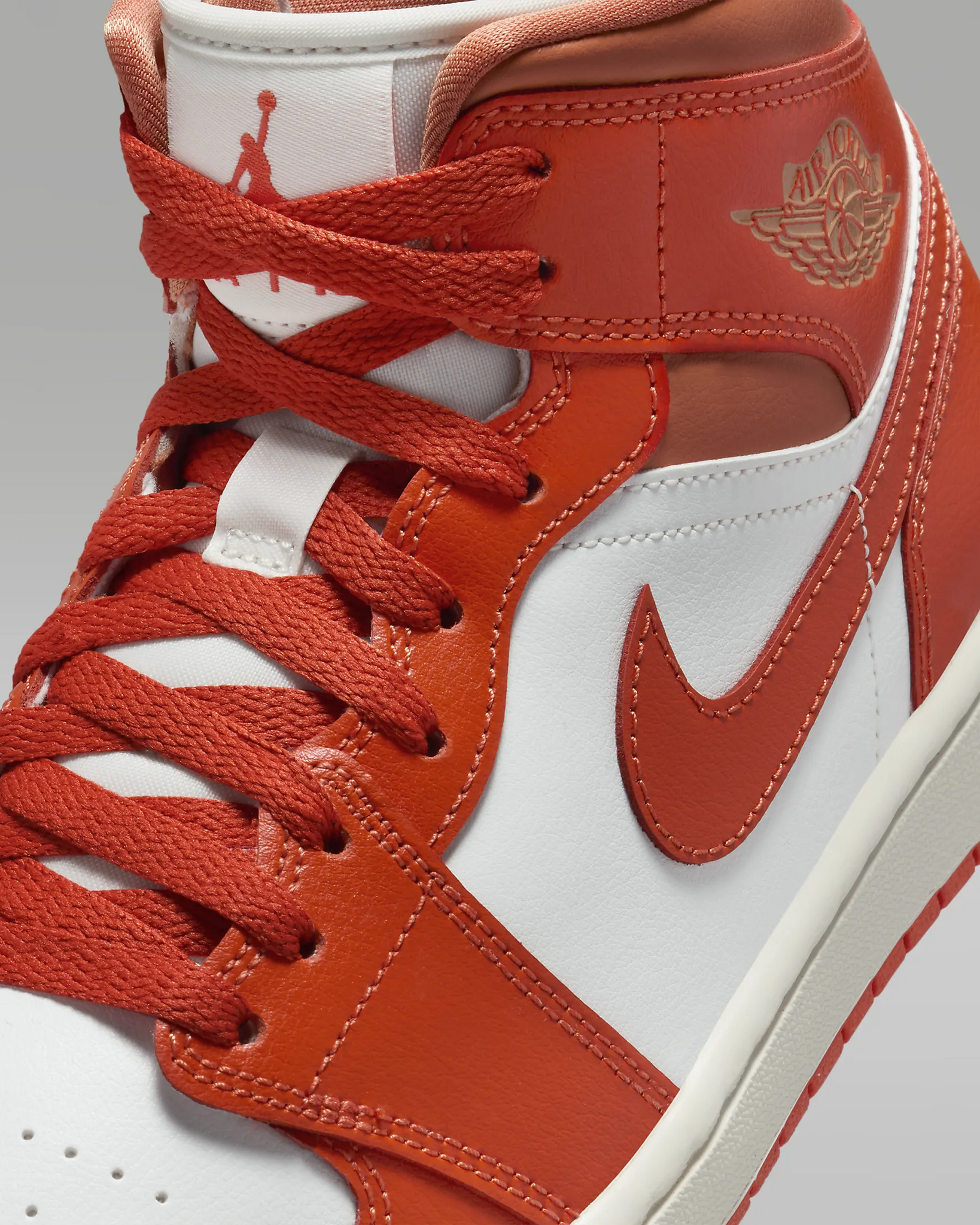 AIR JORDAN 1 Mid #