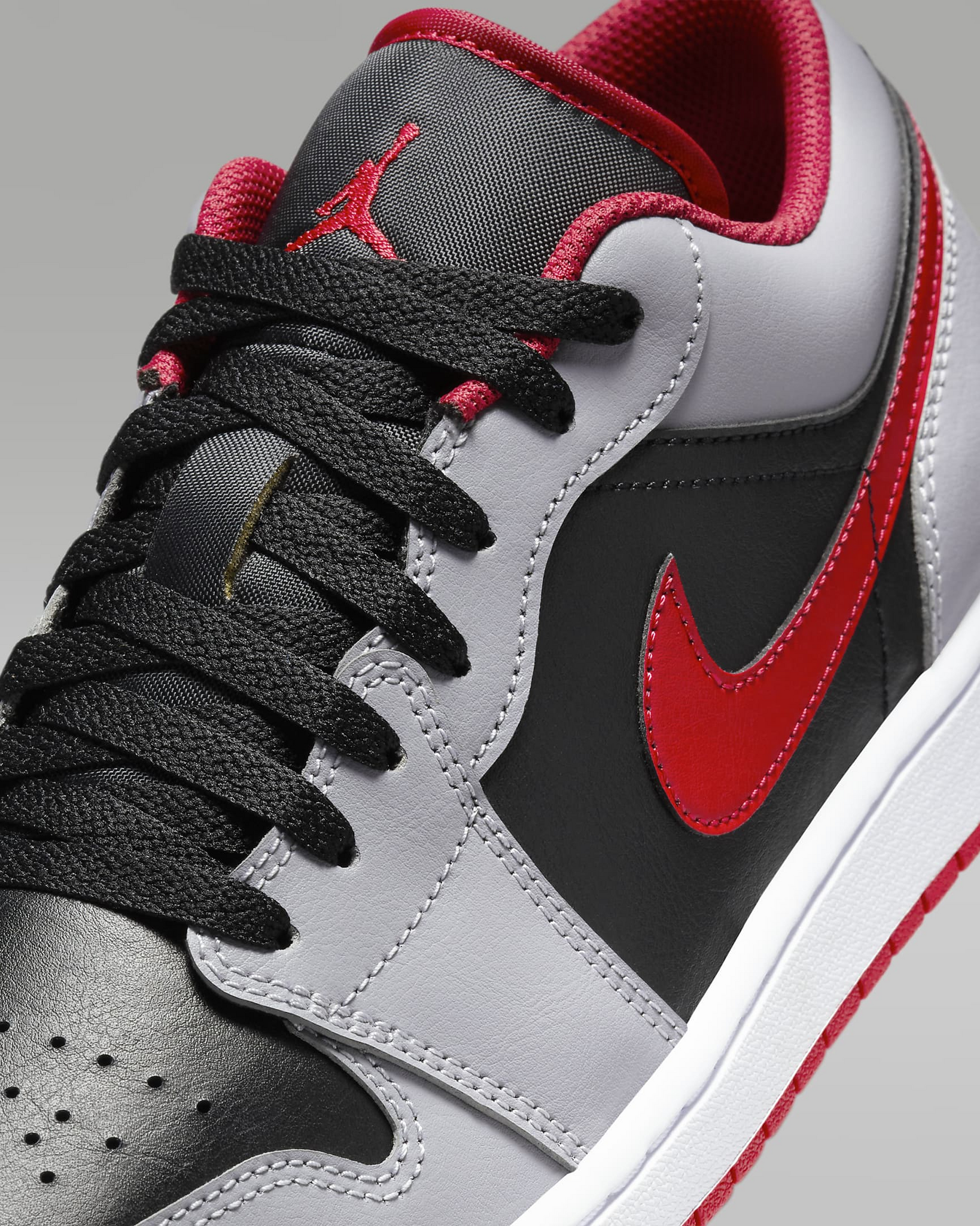 AIR JORDAN 1 LOW #