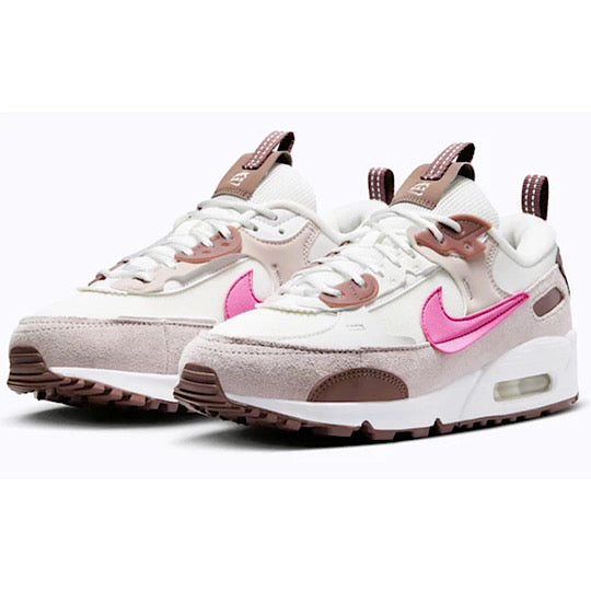 NIKE AIR MAX  90 FUTURA WOMEN SHOES - MAC OUTFITS